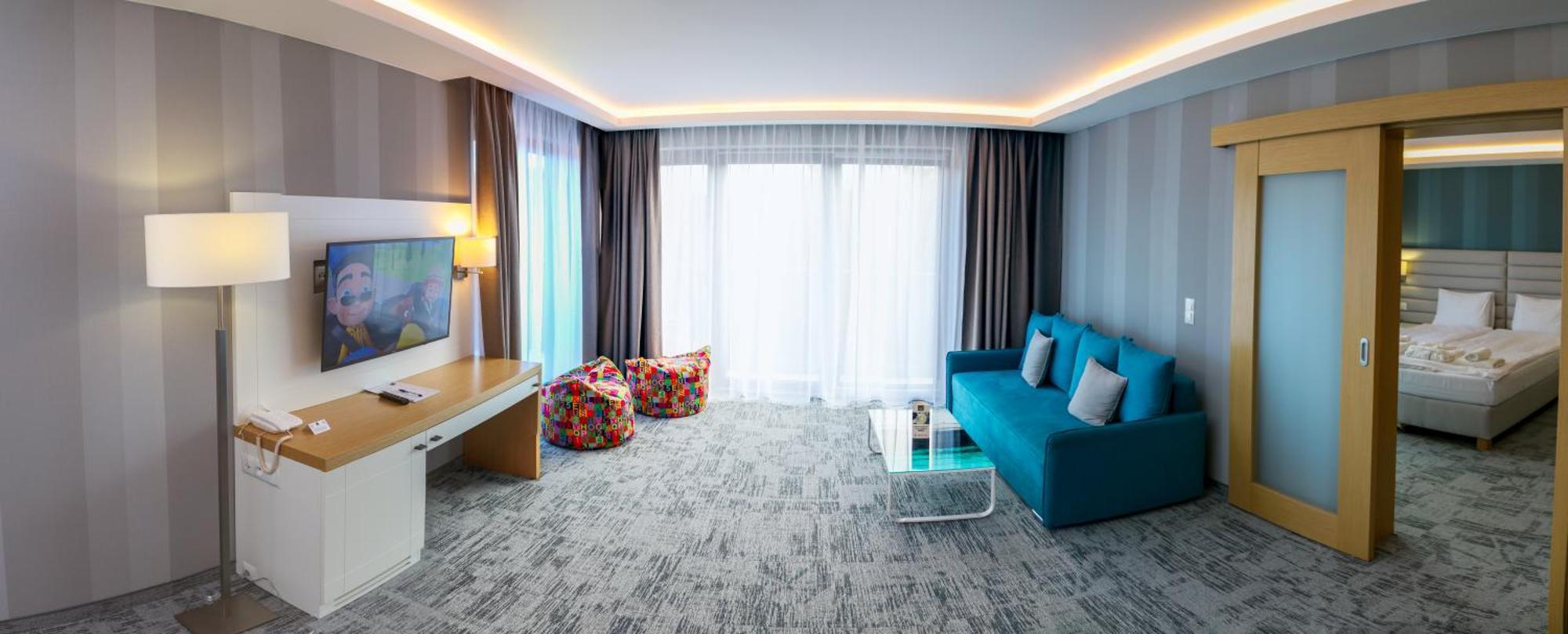 Hotel Hotel Hel Hel
